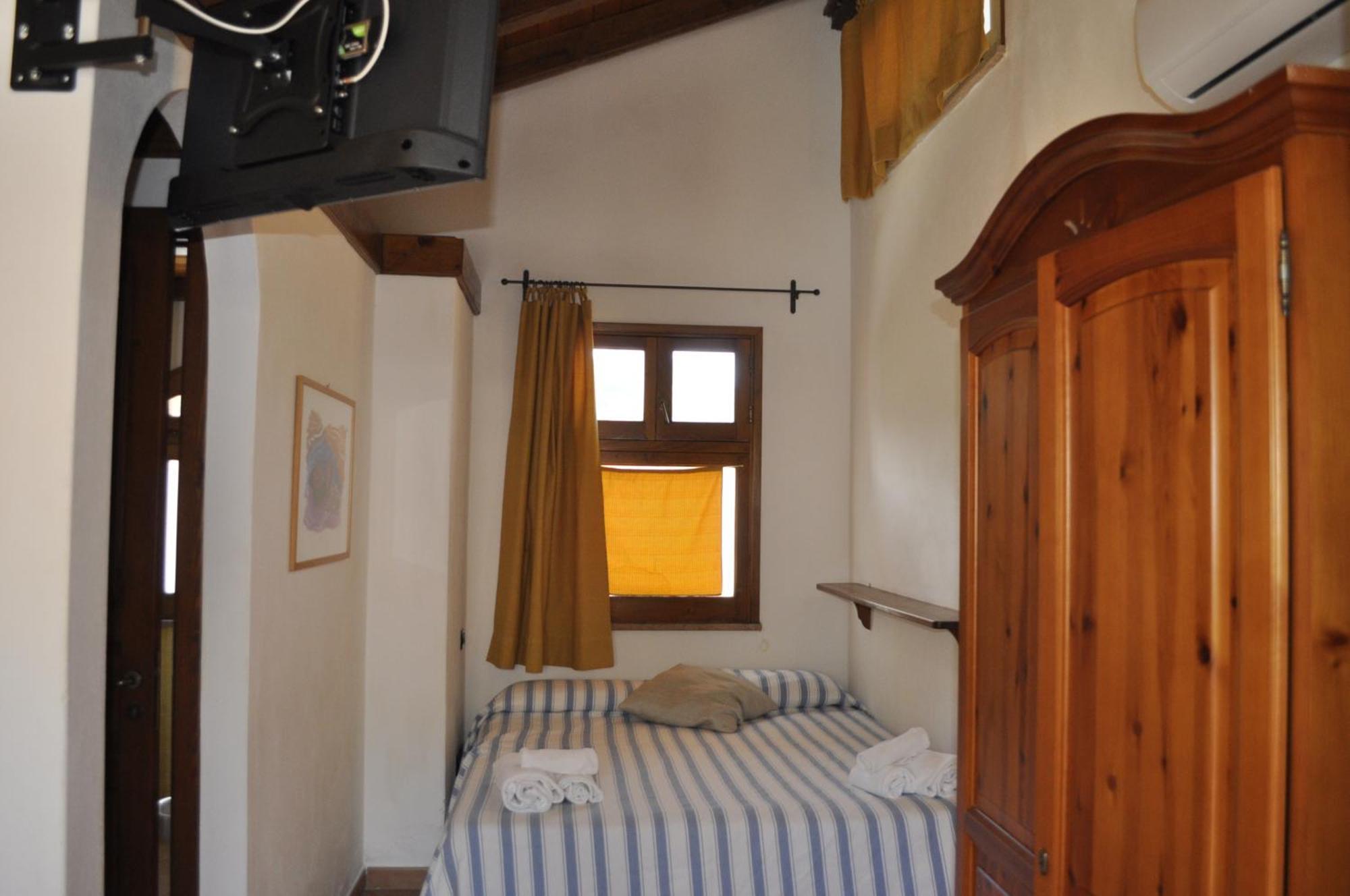 Borgo San Francesco Hotell Gioiosa Marea Rum bild