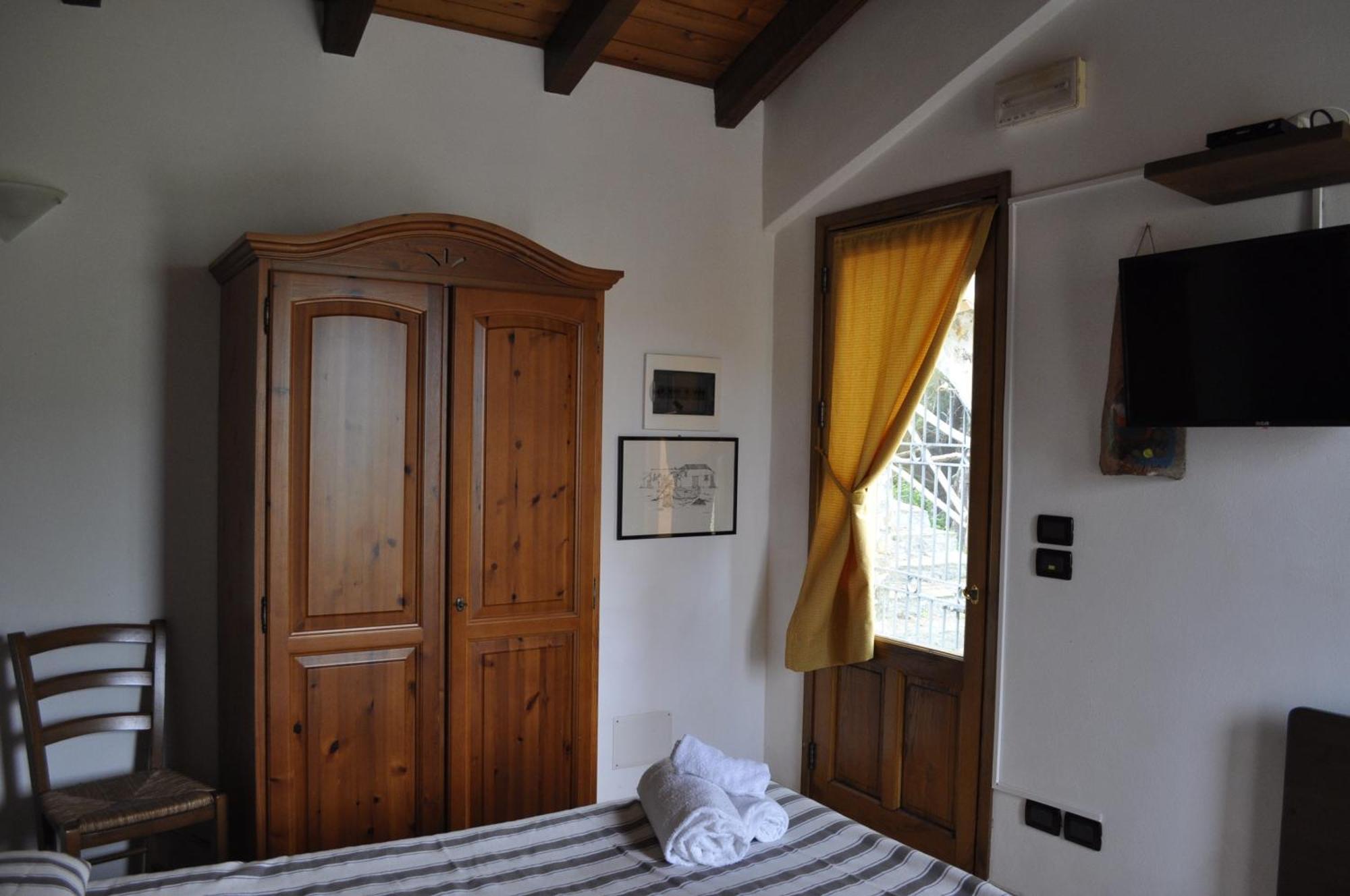 Borgo San Francesco Hotell Gioiosa Marea Rum bild
