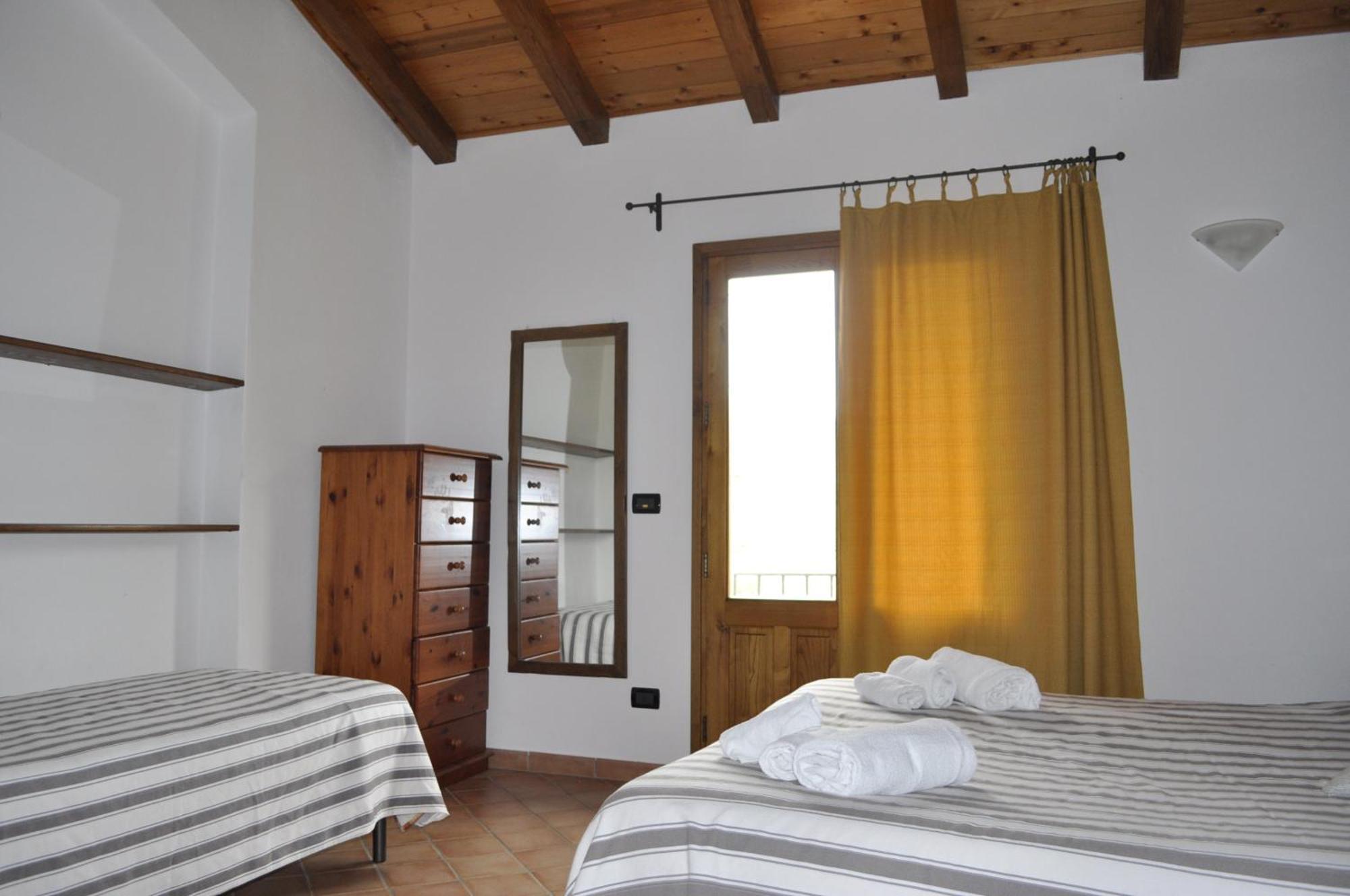 Borgo San Francesco Hotell Gioiosa Marea Rum bild